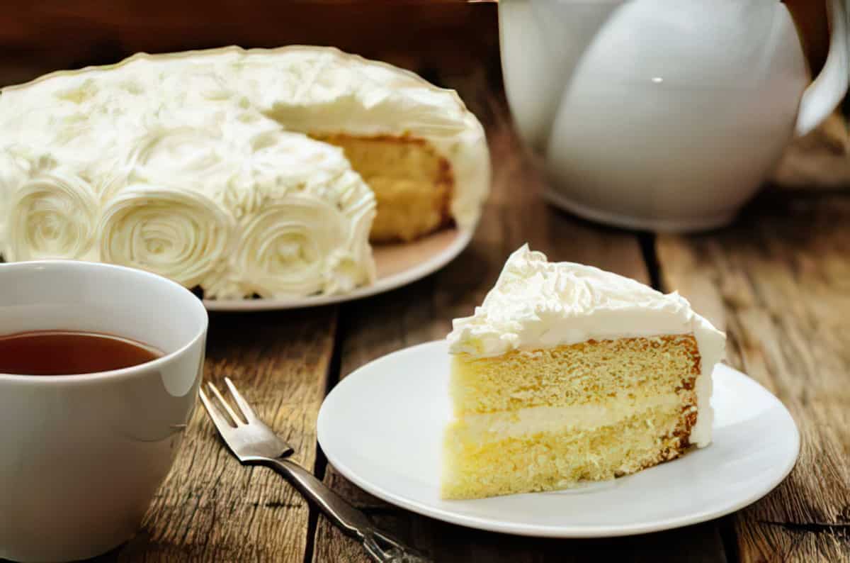Best French Vanilla Cake Recipe from Scratch