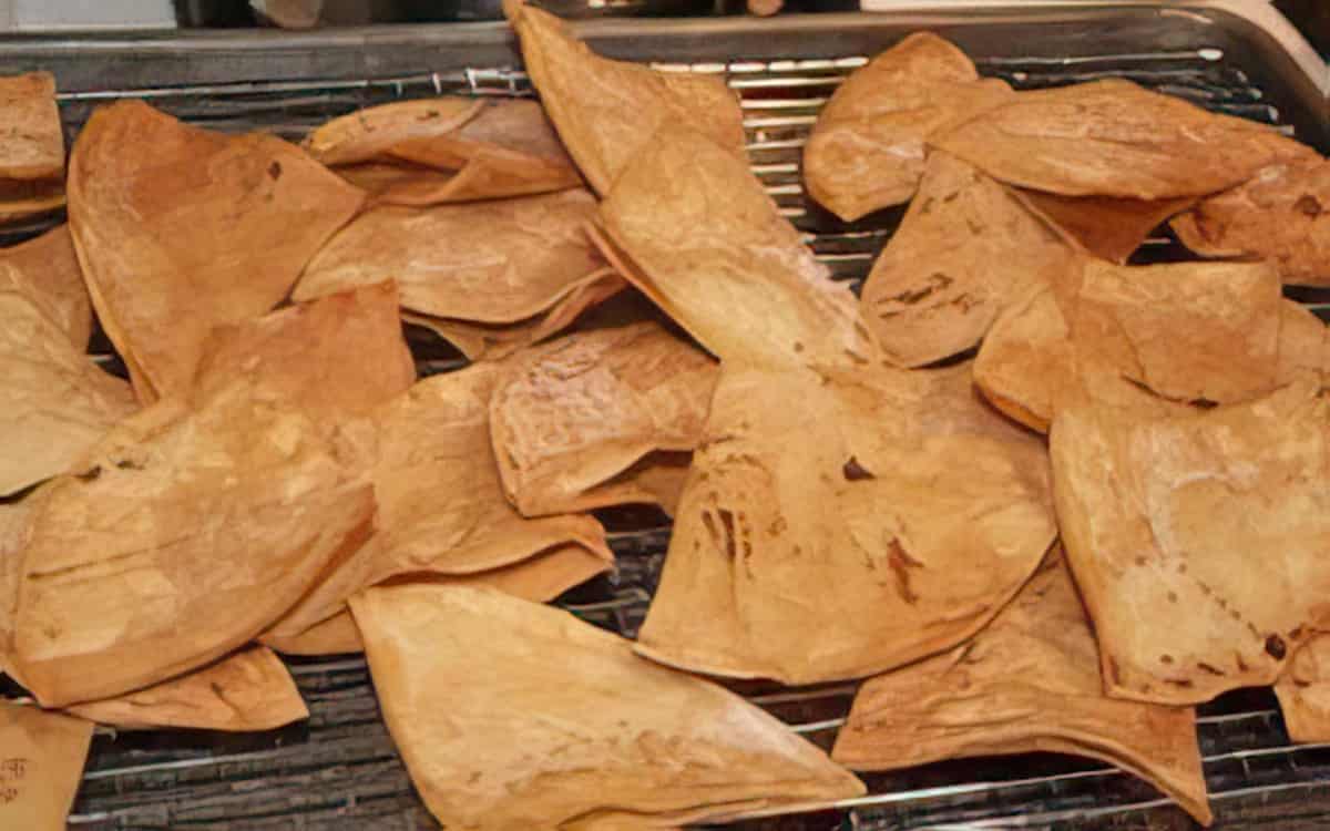 Easy Tortilla Chip Recipe (for homemade Doritos!) #misshomemade | Thousands of recipes at MissHomemade.com